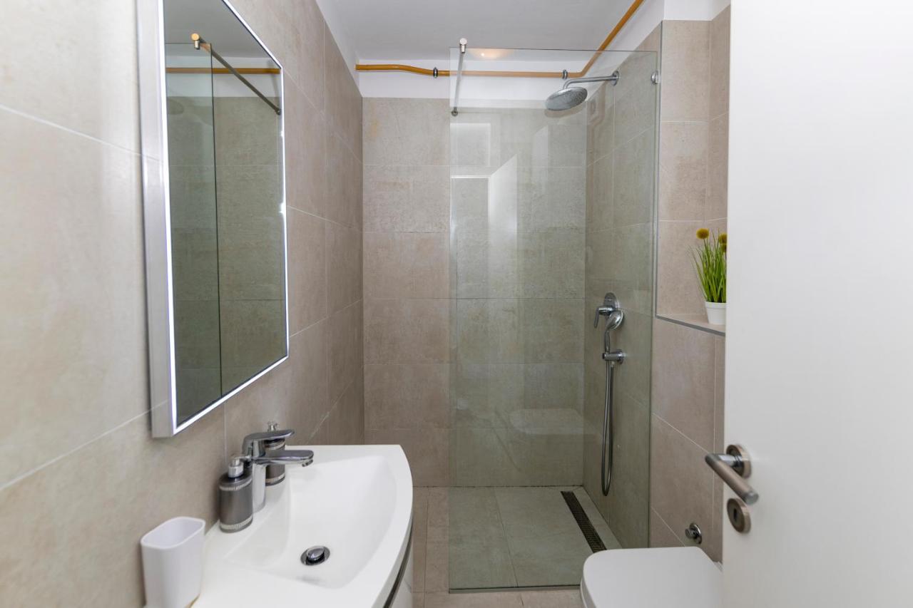 Lusea Apartment Zadar Eksteriør billede