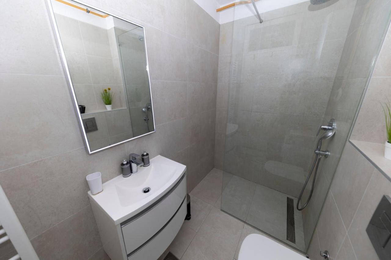 Lusea Apartment Zadar Eksteriør billede